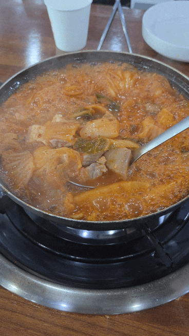 [맛집] 이은영모듬김치찌개 인계본점 - 수원 인계동 / 새콤함 한가득인 김치찌개 맛집