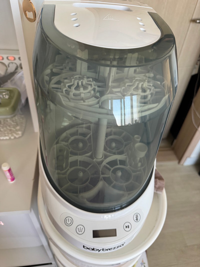 베이비 브레짜 젖병세척기! 전용 세제 하나로 세척과 건조까지 한번에