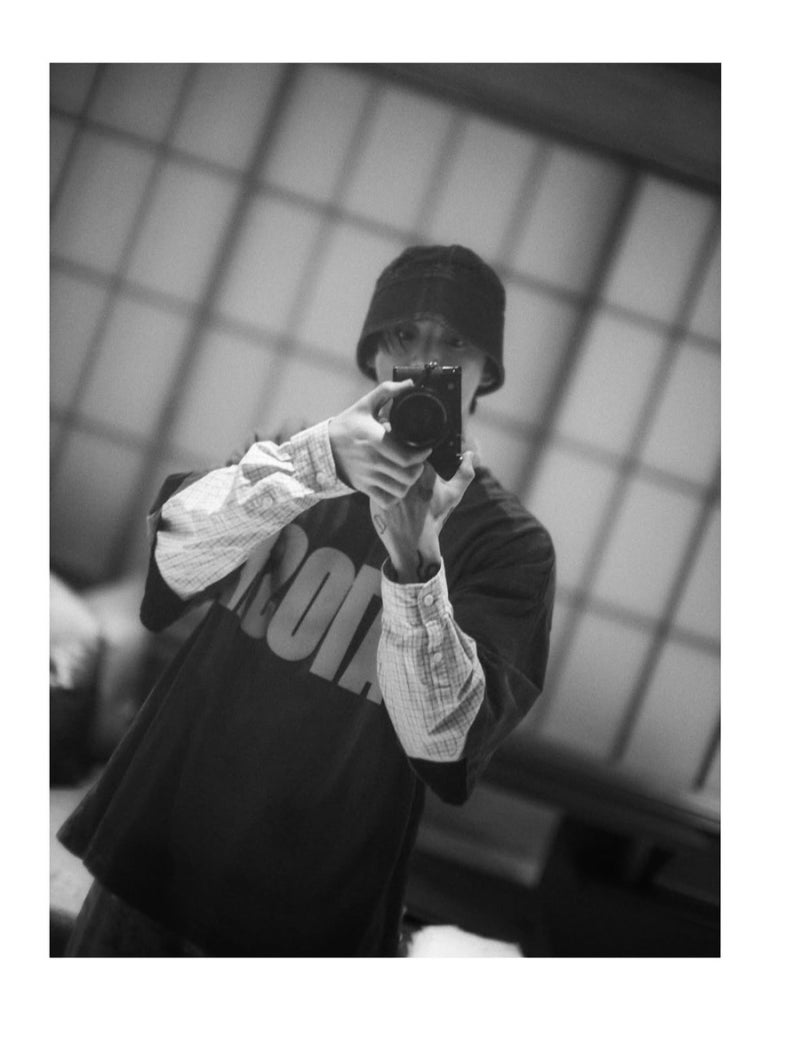 “라이카가 왜 이렇게 잘 찍혀?” BTS 정국이 일본에서 남긴 5장, 장소까지 화제