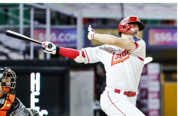 [KBO]5년 동안 못 이기던 징크스를 단숨에 깬 SSG, 1점 차 살얼음판 승부의 진짜 승자는?