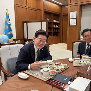 이재명 정청래 4시간 만찬 청와대서 무슨 이야기 나눴나 깊은 공감대