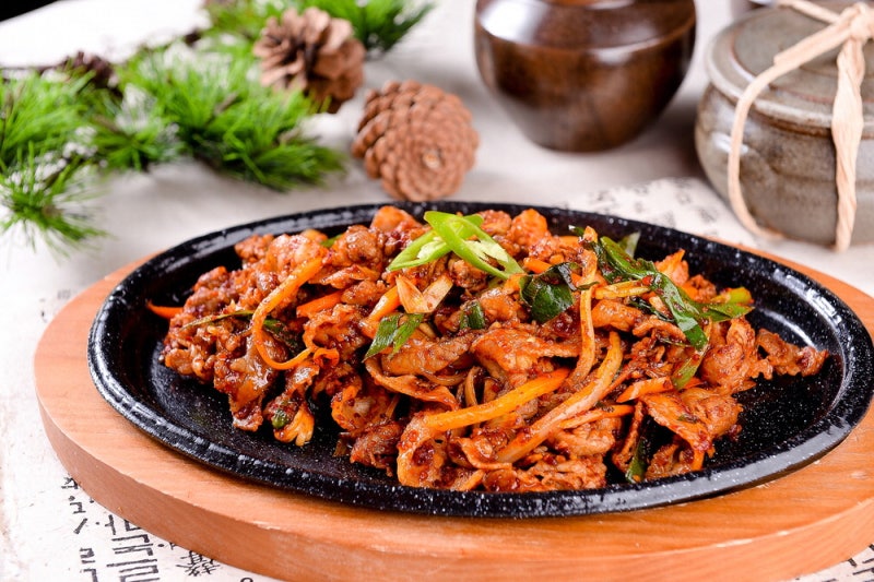 제육볶음 레시피 황금비율 총정리, 삼겹살 대패 뭐가 더 맛있을까