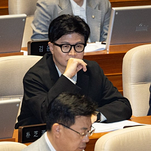 [속보] 한동훈 “노무현 3억 시계는 팩트”…민주당 “사자명예훼손” 정면충돌