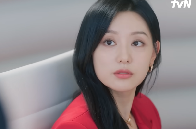 Actress Kim Ji-won's Profile: Age, Height, Dramas, and More from Her Appearance on You Quiz