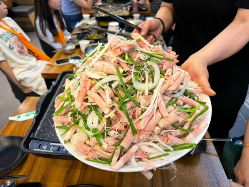 용인 수지 맛집 나오리장작구이 수지점｜산더미차돌구이 가성비 맛집