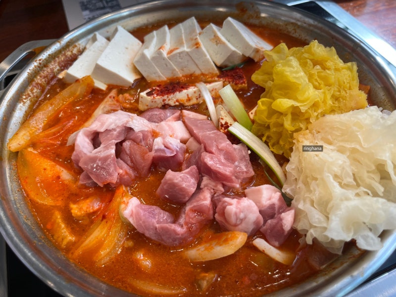 안산 고잔동 점심 맛집 초부리김치찌개 고잔본점 한돈 솥밥 솔직후기
