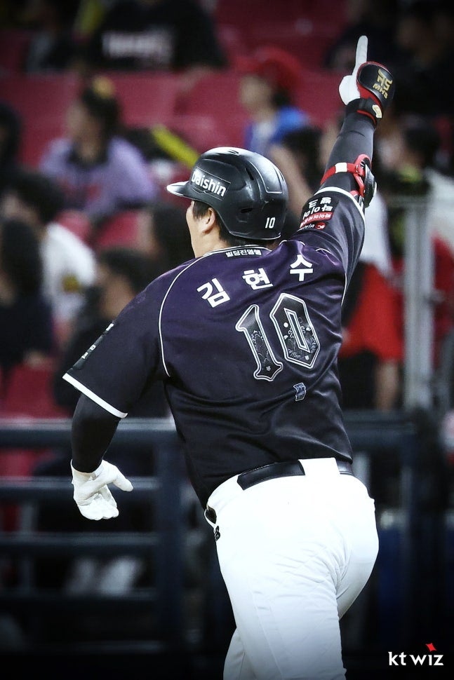“사자가 달려도 마법사는 안 잡힌다” 삼성·KT 또 나란히 승리