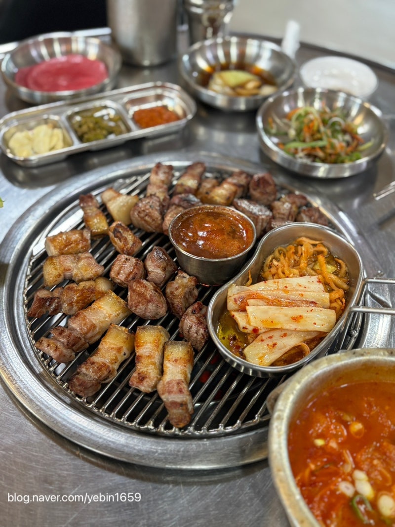済州西帰浦黒豚専門店「ドンイラン済州黒豚本店」