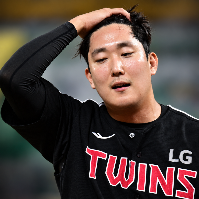 "마무리투수가 매번 잘 막을 수는 없지 않나" 5연패 LG 염경엽 감독, 3위 출발선 지킬까
