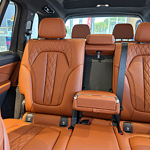 BMW X7 6인승 7인승 선택 고민, 어떤 구성이 좋을까?