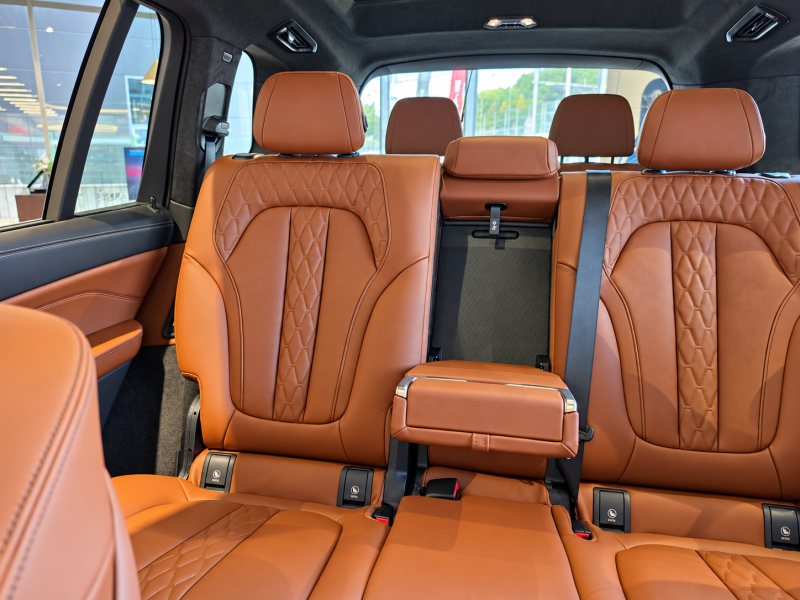 BMW X7 6인승 7인승 선택 고민, 어떤 구성이 좋을까?