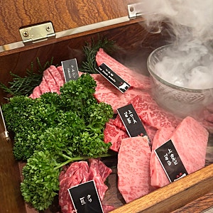 오사카 야끼니꾸 하치로구 잇토규 도톤보리 무한리필 와규 맛집 후기