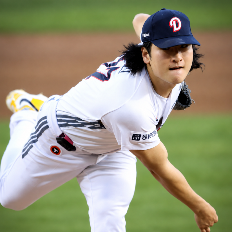 "ERA 2.26에 삼진 186개" 두산 곽빈, 41홈런 김도영과 맞선 MVP 표심은 누구 쪽일까