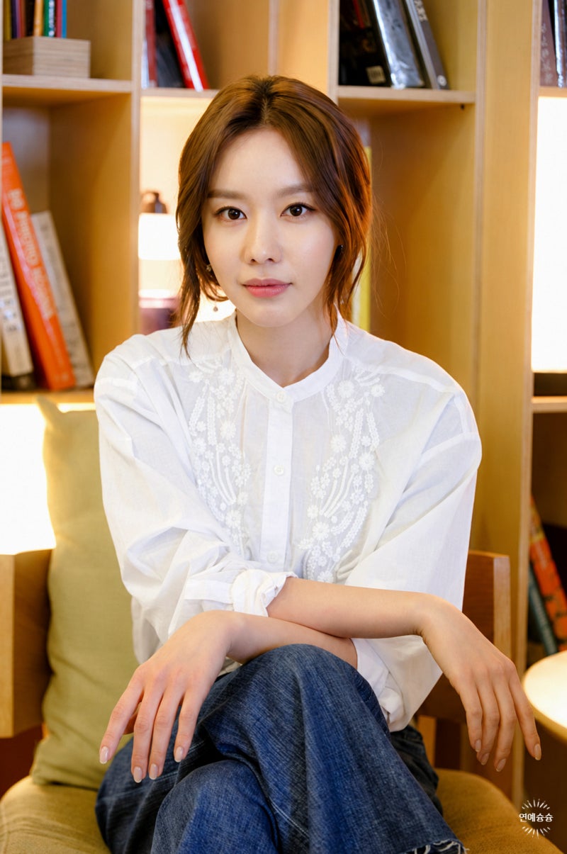 노래는 다른 가수 시키려 했다.. 660만 흥행 ‘마리아’ 목소리가 바뀐 이유