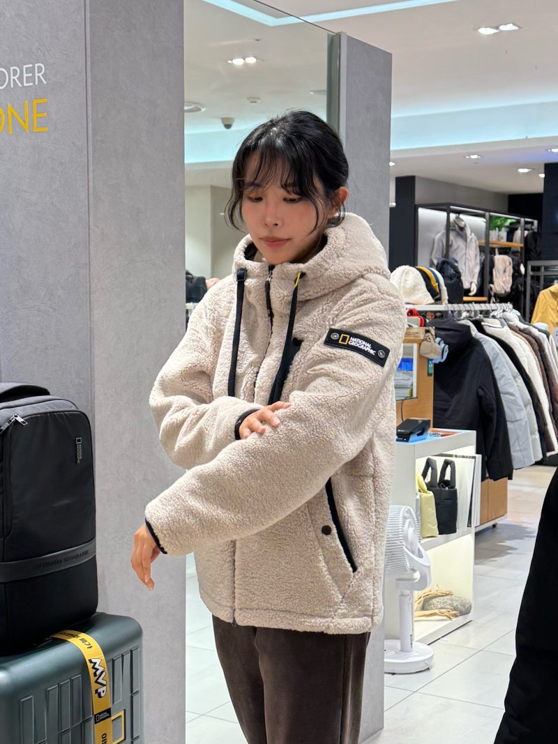 내셔널지오그래픽 고윤정 후리스 코스토니 뽀글이 컬러별 코디