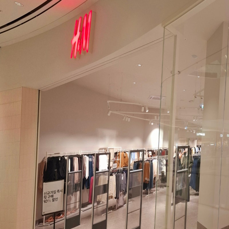 H&M 가을 신상 득템 후기! 트렌치코트. 가디건. 스웨이드. 플랫슈즈 코디(내돈내산)