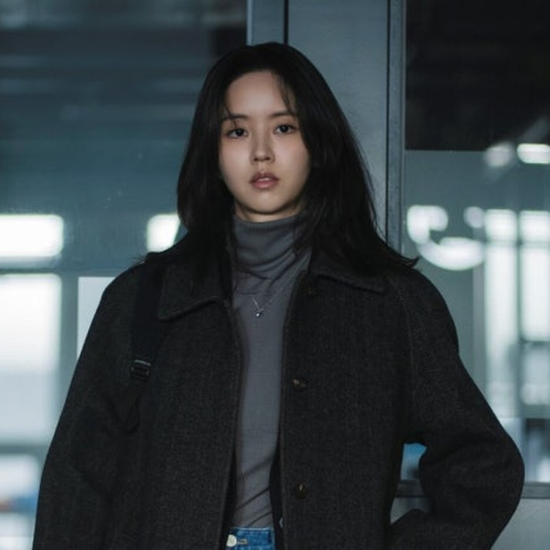 Actress Kim So-hyun in 'Love Doctor': Her First Same-Age Co-star in 18 Years and the Late Director Ahn Pan-seok