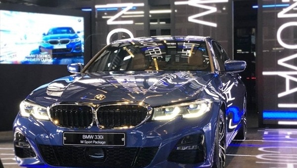 BMW 3시리즈 완전변경 2027년이라더니, 투어링 할인 소식까지 터졌다