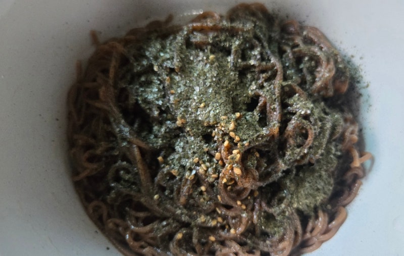 오뚜기 고기리 들기름막국수 후기 육수까지 넣어 먹는 2가지 맛