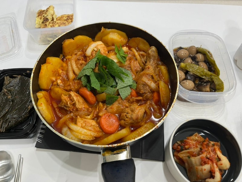 류수영 닭볶음탕 레시피 따라 만들어본 후기｜쌈장 하나 넣었는데 맛있어요