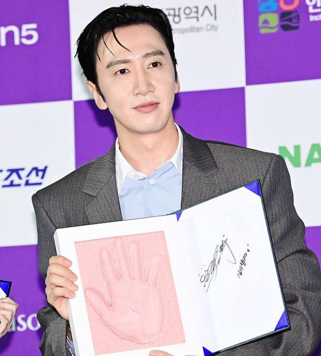 이광수 버블 왜 난리? 시작 하루 만에 중독, 김우빈·아이브 레이까지 반응