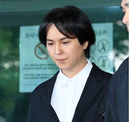"2번째 군입대..." 송민호, 싸이에 이어 재입대