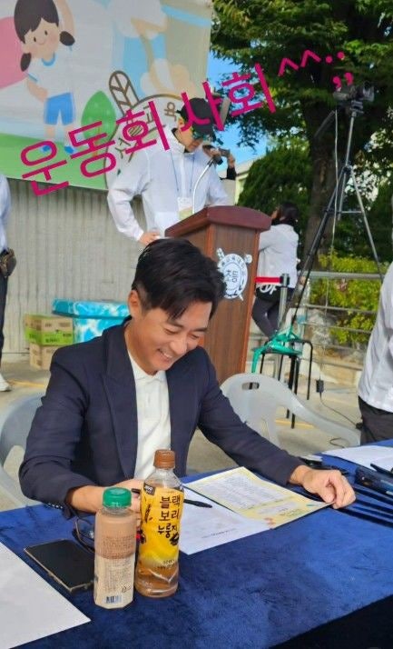 56세 안재욱, 딸 운동회 갔다가 결국 마이크까지 잡았다