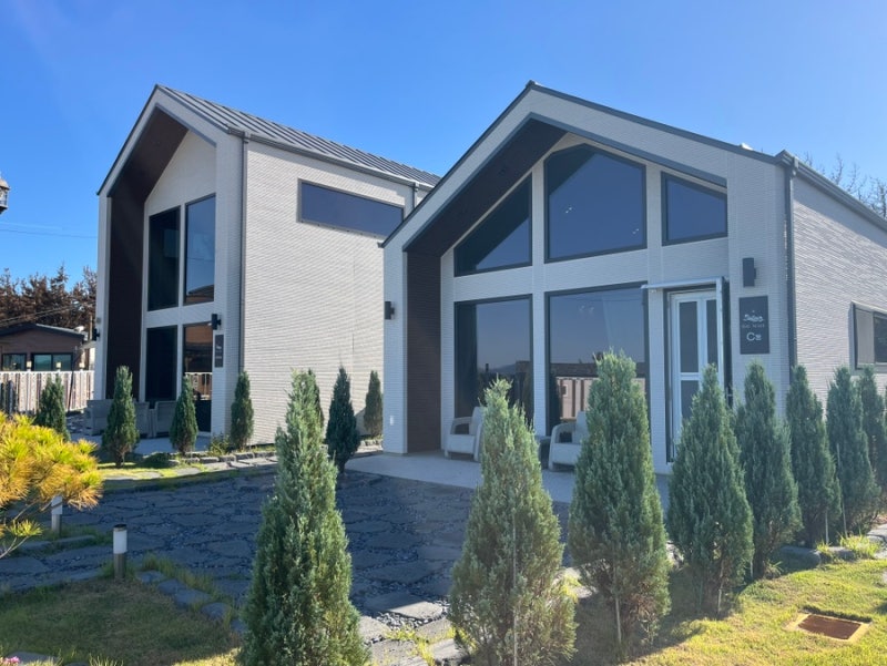 [Chungnam/Taean] Stella Dal Mare Pet-Friendly Pension: Recharge in a Quiet Village's Private Pension