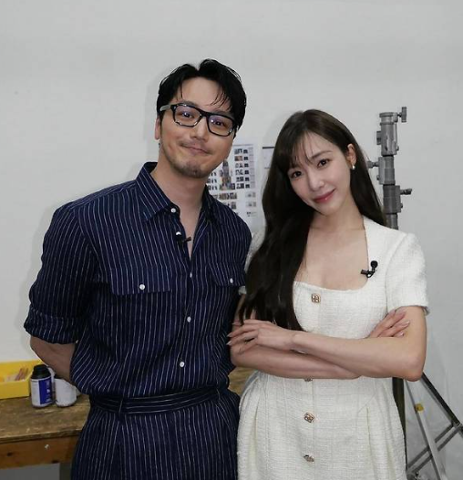 변요한 티파니 결혼, 혼인신고부터 신혼여행까지 총정리