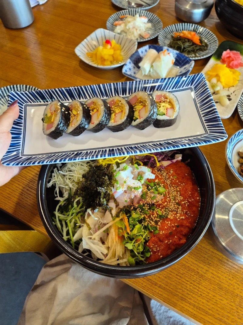 울산 북구 진장동 울산 회센터 2층 옹기물회+김밥 회비빔밥 맛집