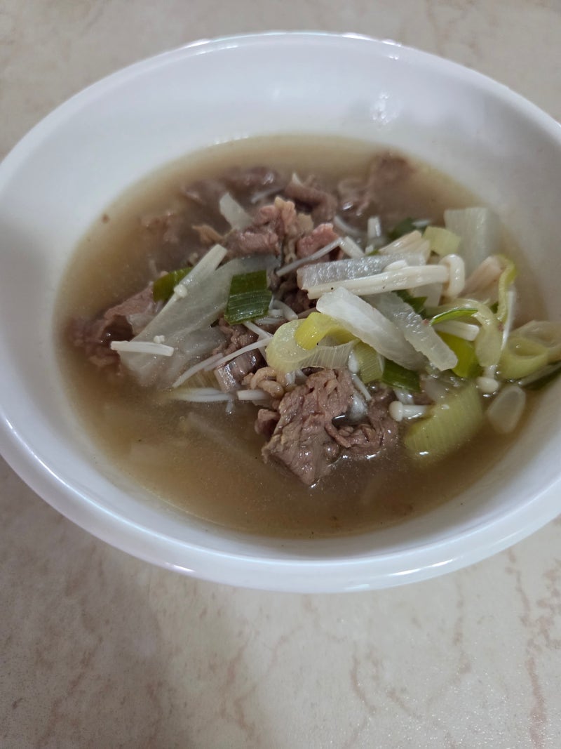 우삼겹 갈비탕 맛있어서 자주 끓여 먹는 간단 갈비탕