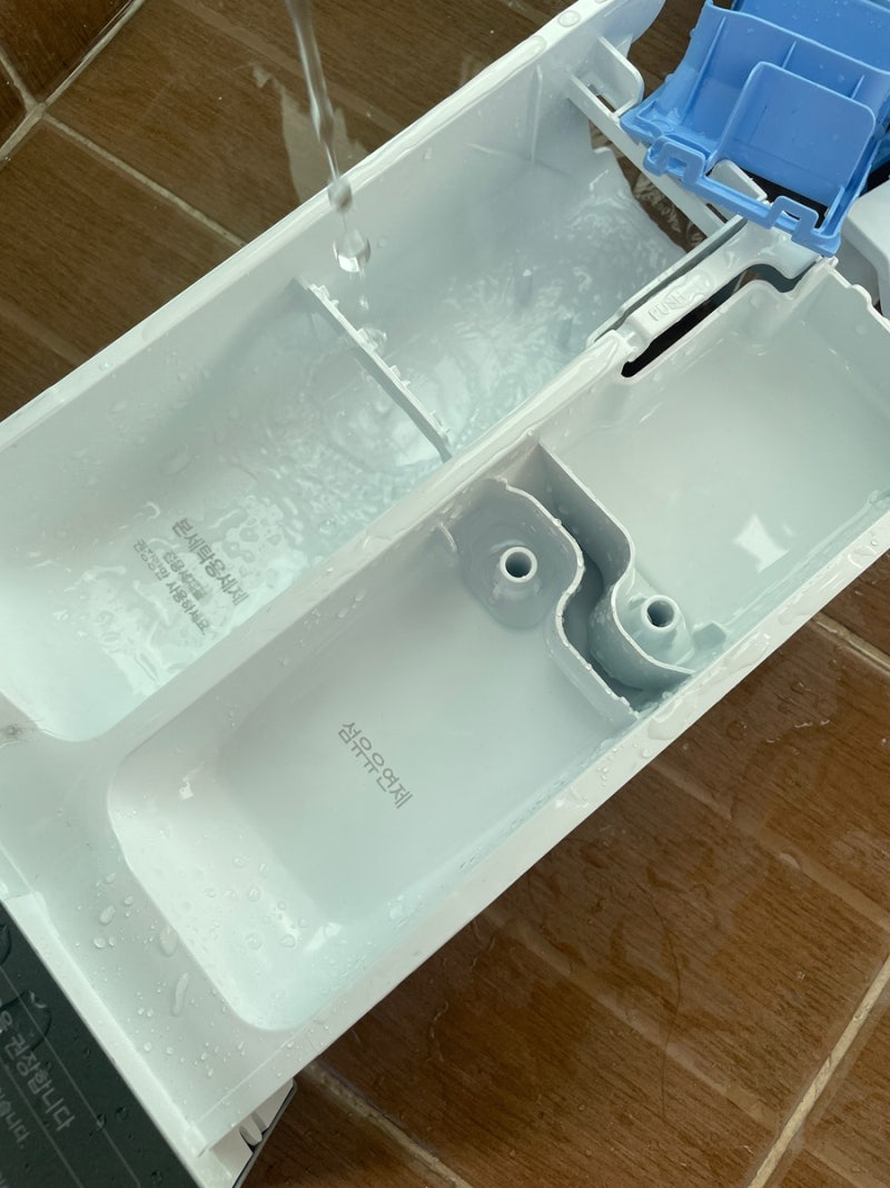 LG 워시타워 세탁기 청소 방법, 세제통부터 고무패킹까지 셀프 관리하기