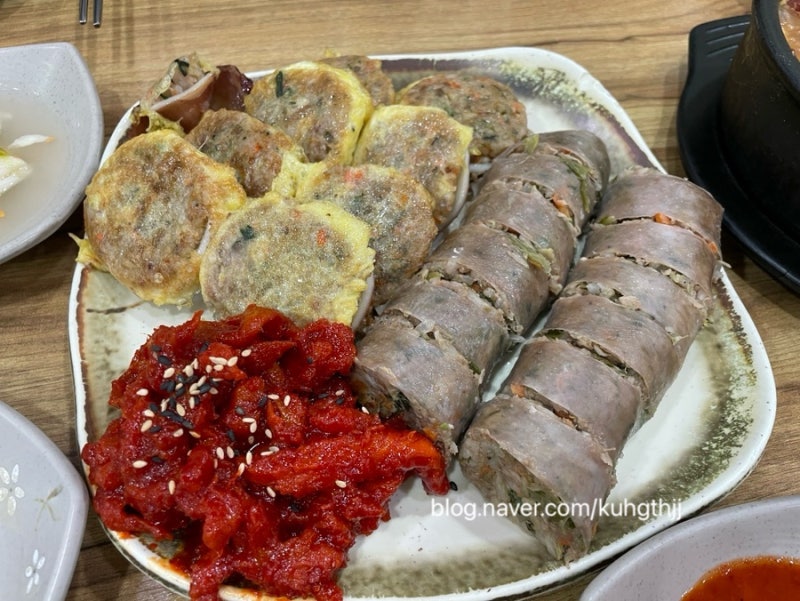 束草阿爸村美食店：品嚐三代相傳的丹川食堂阿爸米腸評論