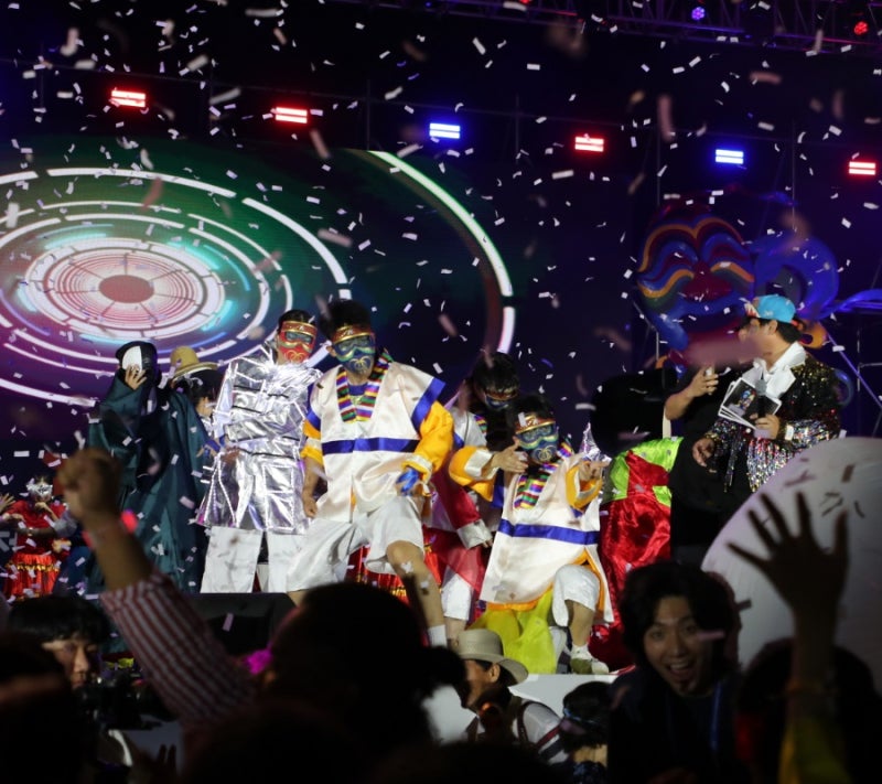 [Gyeongbuk Autumn Foliage Trip] 2026 Andong Mask Dance Festival: Key Dates, Parking, Shuttle Bus, Jjimdak Alley, Mackerel Restaurants