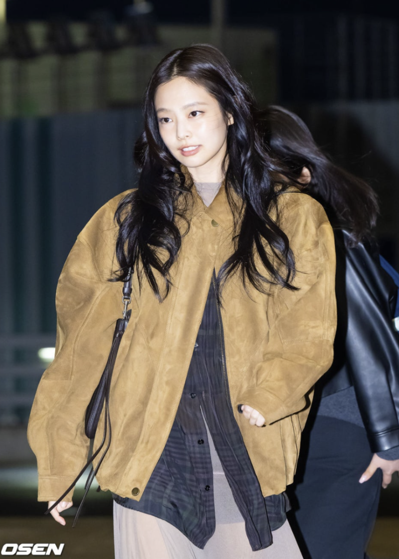 제니 스웨이드 자켓 코디｜여자 가을 자켓으로 예쁜 오버핏 스웨이드 블루종
