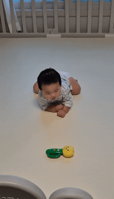 아기 모서리 보호대 투명해서 깔끔! 책장에 직접 설치해본 후기