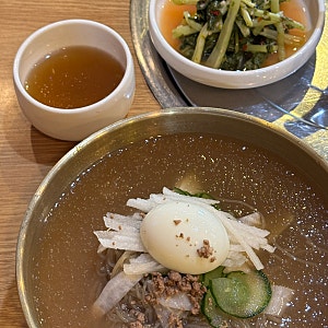 경기도 파주시 문산읍 모아냉면