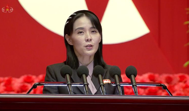 [속보] 김여정, 정동영 사과 요구에 "웃기는 일"…MDL 남북 대화 거부