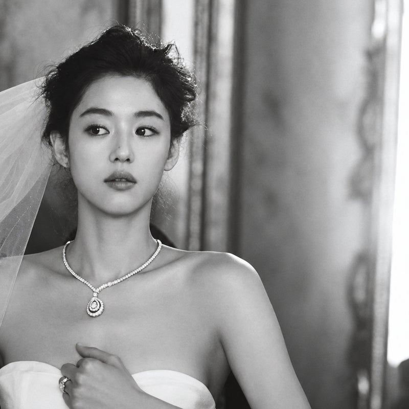14년 만에 공개한 전지현 웨딩화보.. 메이크업이 하나도 안 촌스러운 이유ㄷㄷ