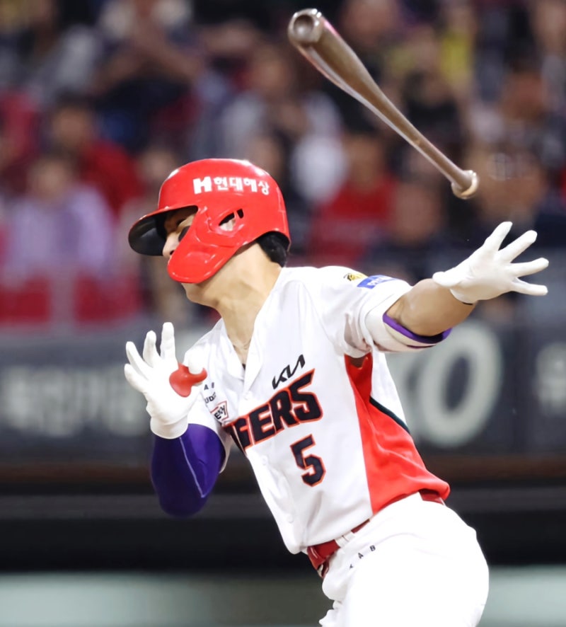 [KIA 타이거즈] "돌아와 보니 턱밑 추격" 홈런왕 김도영, 단독 1위 깨지고 홈런왕 놓치면 MVP 위....