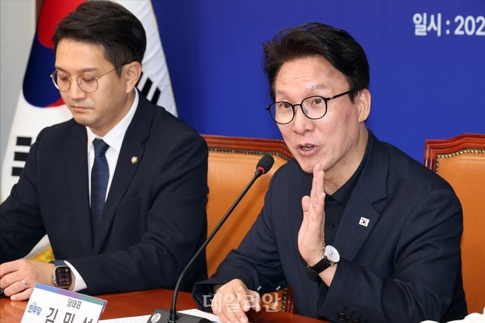 서울대 운동권 황태자였다가 감옥살이 하다더니... 18년 공백 딛고 결국 국무총리까지 된 김....