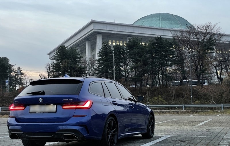 8세대로 바뀐다더니, 결국 6세대 BMW 3시리즈 중고가 벌써 81%나 빠졌더라