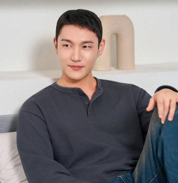 조권X구용규 태국 투샷, ‘8년 열애설’ 진실과 소문의 경계