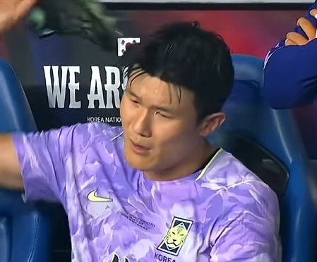 김민재 축구화 던진 이유, 수비수 불쌍 발언까지