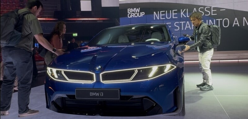 가솔린보다 540만원 싸다더니, 결국 전기차에 승부 건 BMW 3시리즈