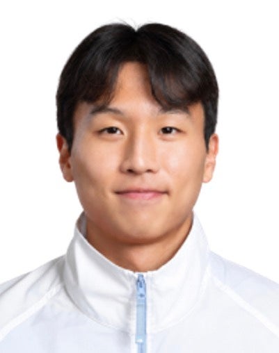 엄지성 누구길래? 일본 골망 찢은 왼발 한 방…4골 4도움으로 한국 축구 4연패 이끈 주인공