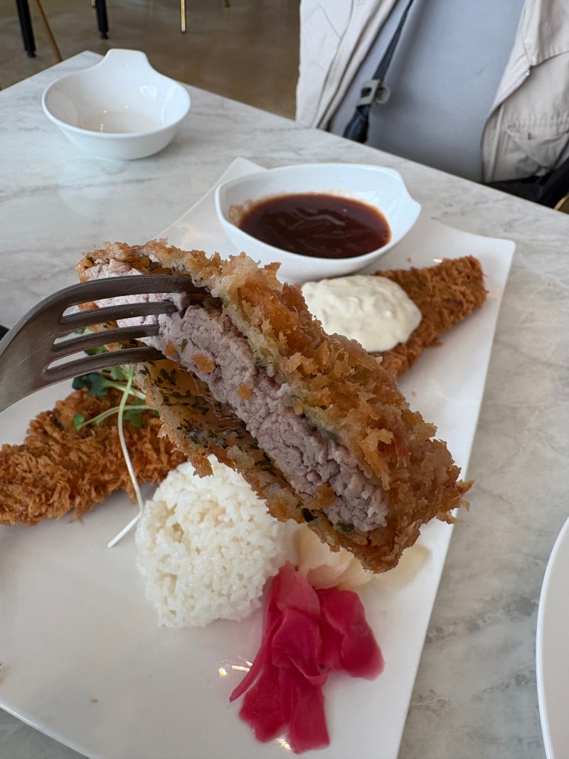 화순맛집 ‘황금독수리’ 분위기 좋은 뷰맛집, 데이트·가족외식 추천