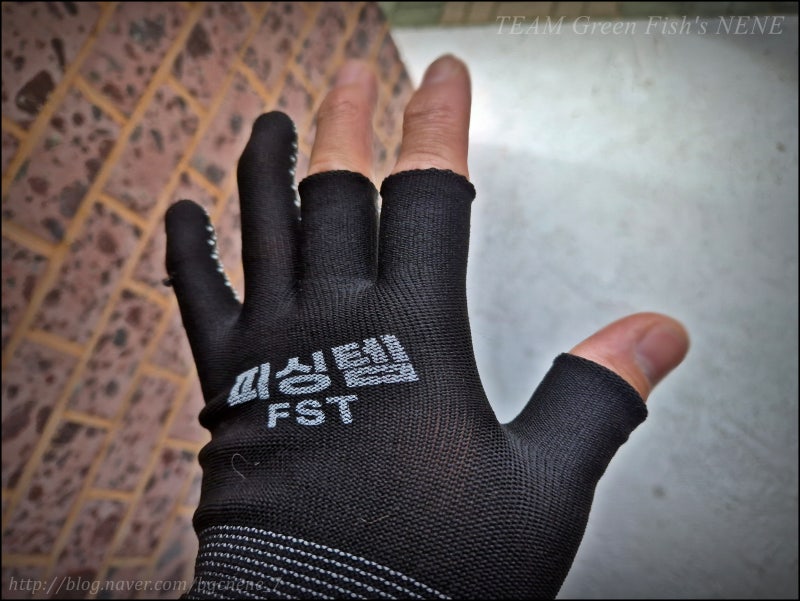 [낚시장갑] 피싱템 3컷 낚시 장갑 (1회용 '목장갑'처럼 간편하게 사용 가능한 장갑 추천)