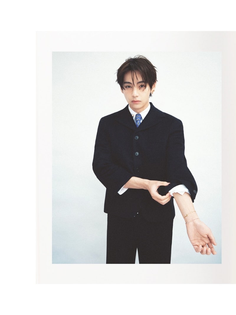 셀린느 여름 2027 여성 컬렉션 뷔