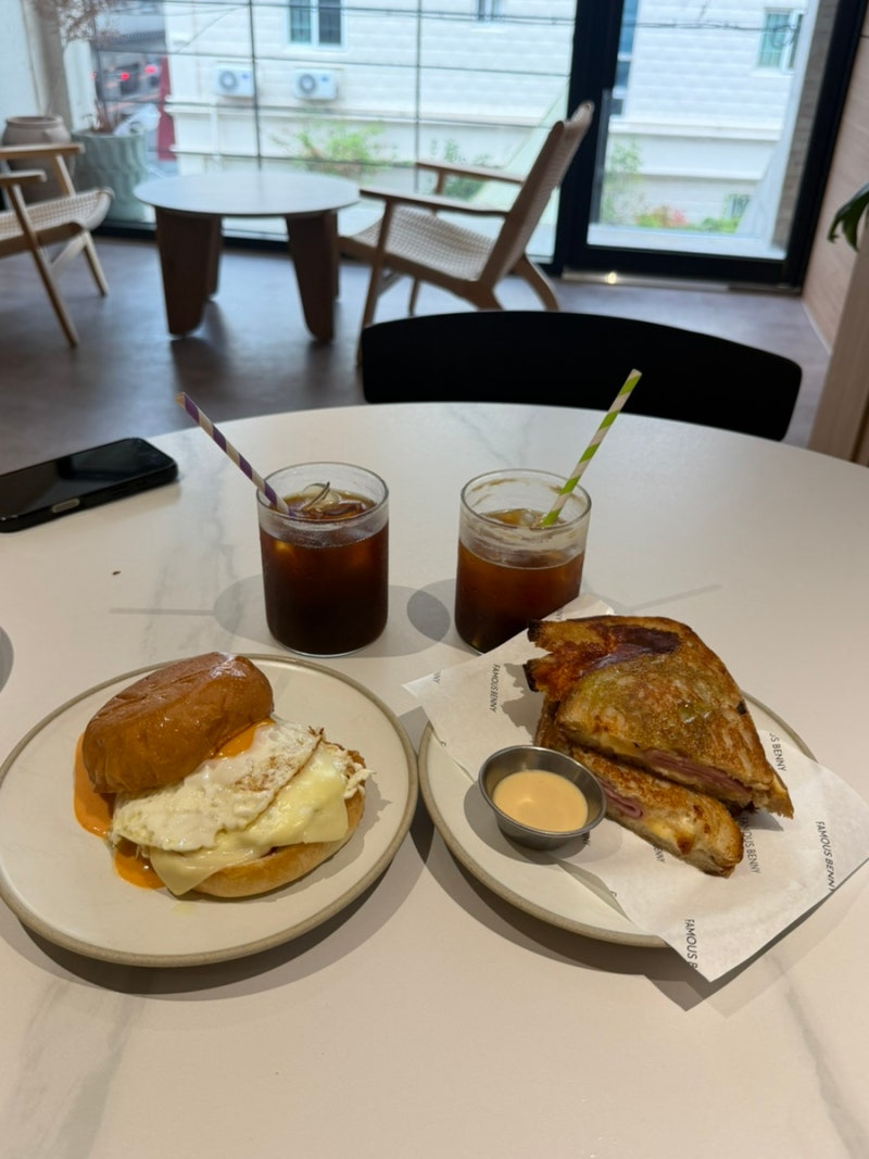 광안리 맛집 브런치카페 페이머스 베니 광안리점 애견동반 브런치 후기